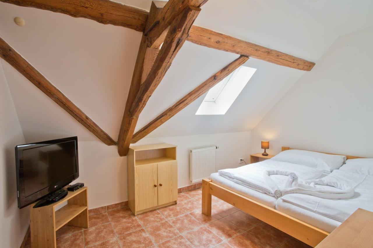 Sindlovska Krcma Hotell Ceske Budejovice Exteriör bild
