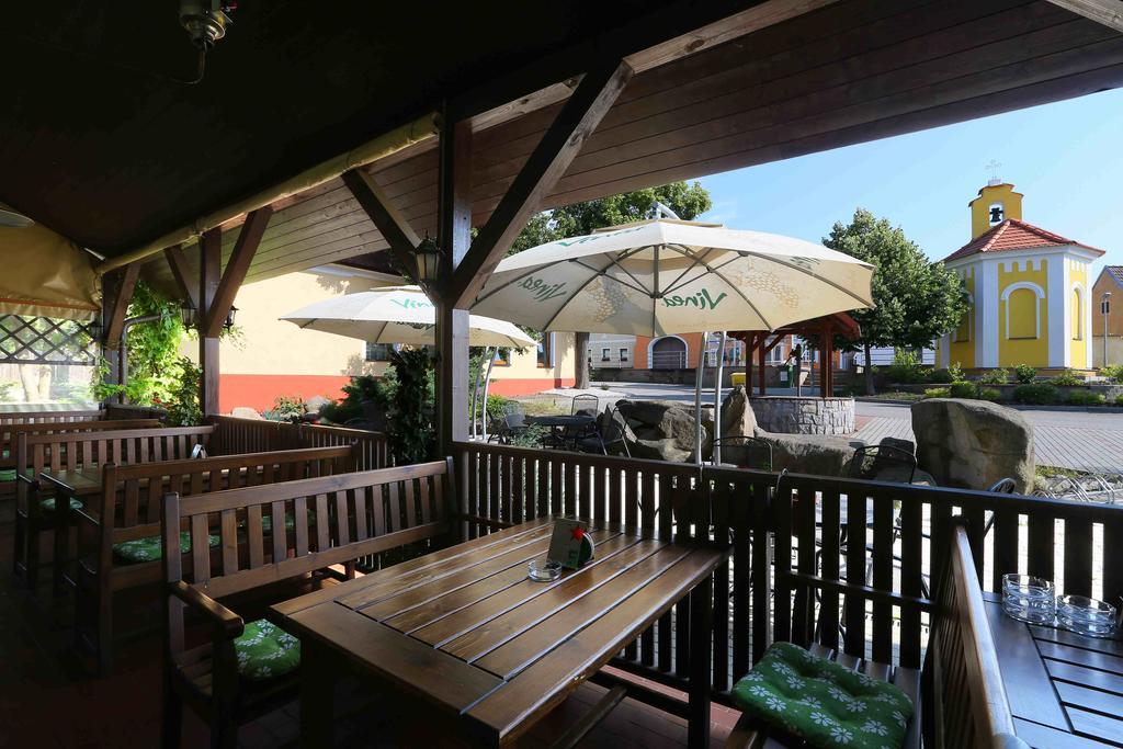 Sindlovska Krcma Hotell Ceske Budejovice Exteriör bild