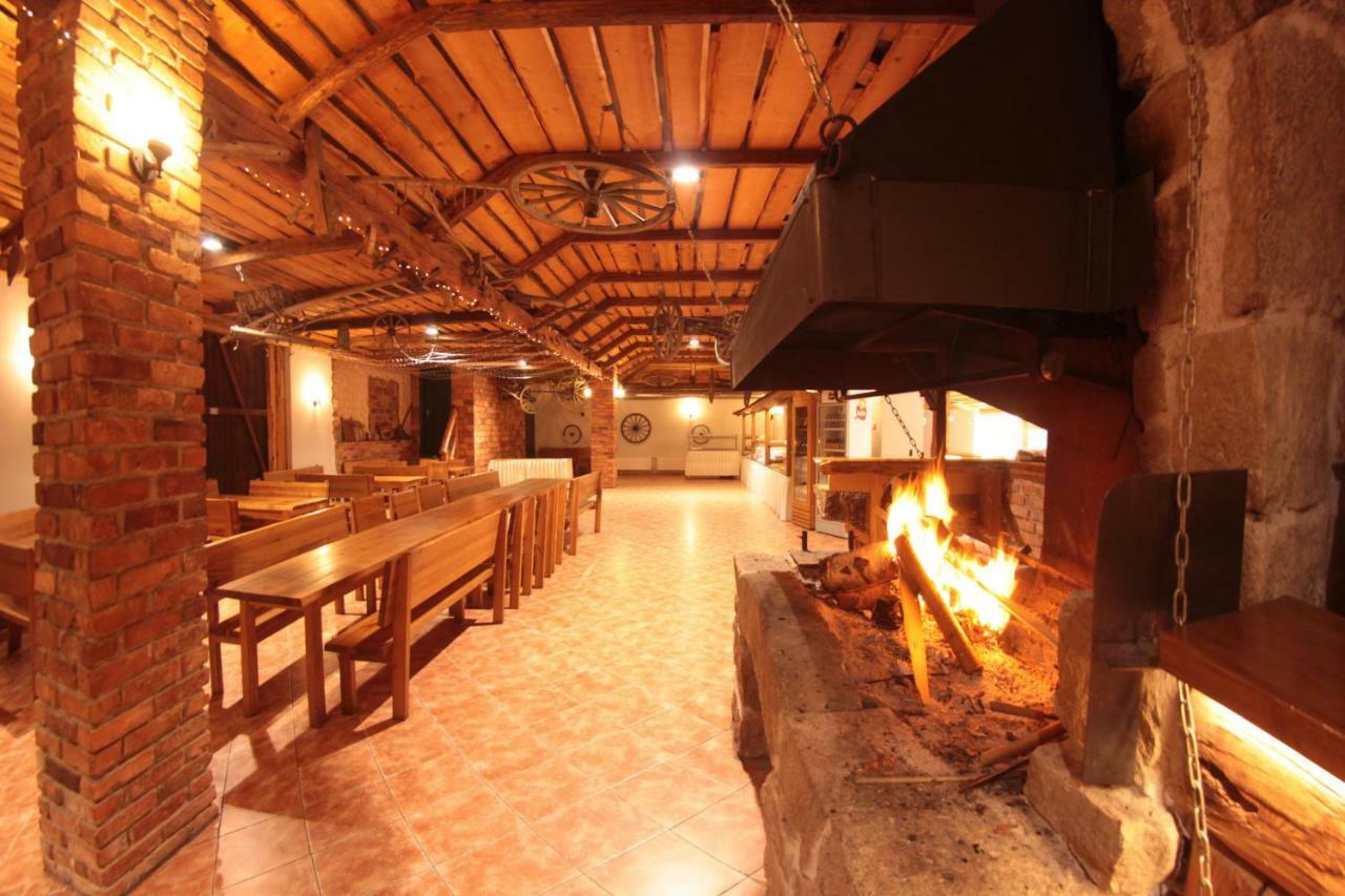 Sindlovska Krcma Hotell Ceske Budejovice Exteriör bild